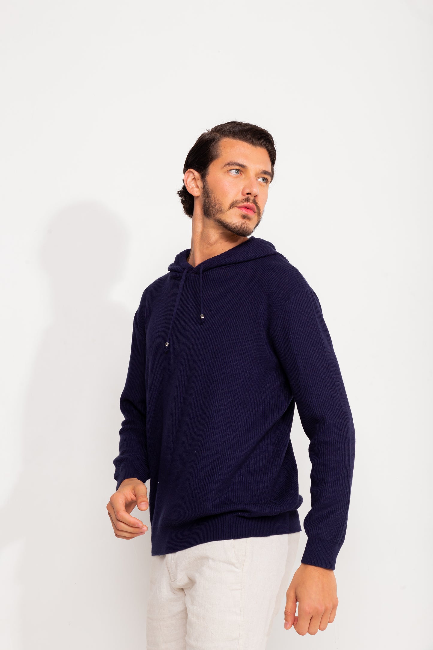 BLUSA DE CAPUZ PEDRO